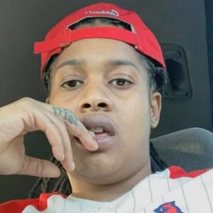 Meet your Posher, Tay